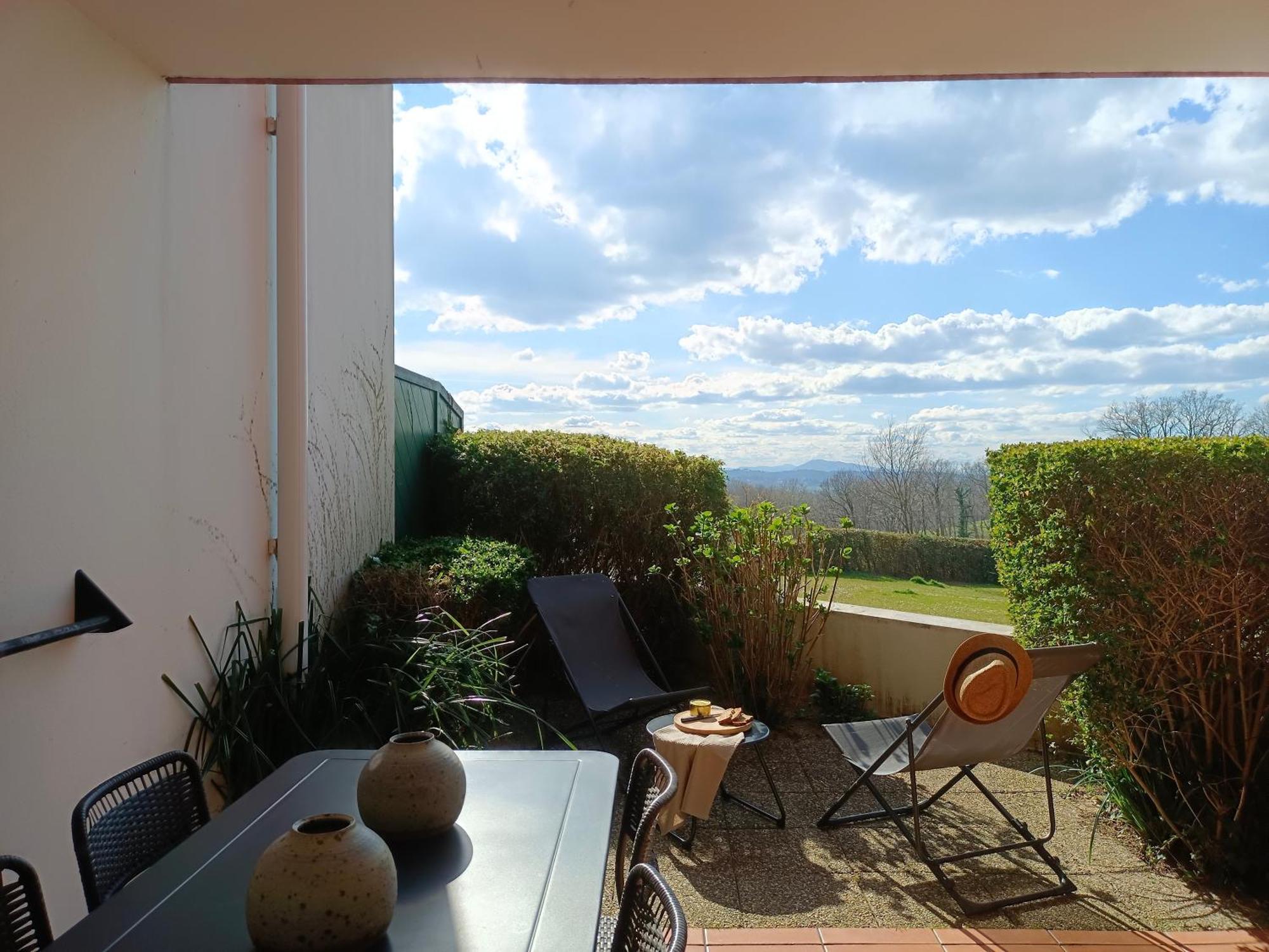 T1 Bis Avec Piscine Vue Golf Et Montagnes Apartment อาร์กองส์ ภายนอก รูปภาพ